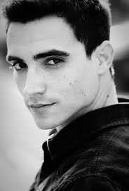 Marco James Marquez介绍_图片_作品-猫眼电影