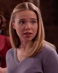 I shall call her Hawk. Short for Hawk-Tuah 🤣 kidding. But, I do think I'll  call her Hawk. She is beautiful!