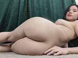 scrolling before bed? 💕 - Reddit NSFW