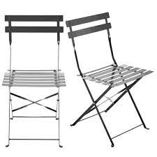 Il faut aussi ajouter que leur esthétisme n'est pas en reste. 2 Chaises Pliantes De Jardin En Metal Taupe Guinguette Maisons Du Monde