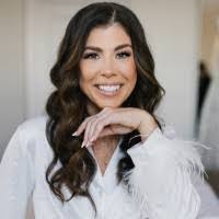 Melissa Weil's Instagram, Twitter & Facebook