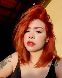 Amanda Duque's Instagram, Twitter & Facebook