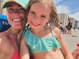 Sarah Laster (@thesarahlaster) • Instagram photos and videos