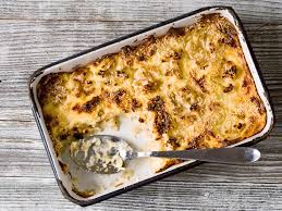 Coupez les fanes des carottes en laissant 1 cm environ. Recette Gratin De Chou Fleur Au Gorgonzola Et Au Parmesan Marie Claire