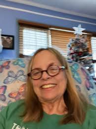 Introduction and photo sharing in a free stuff and giveaways group