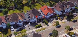 Once a week, the goodman family meet up for a sabbath meal on jonny, a real estate agent, gains access to a company car. Friday Night Dinner House Location Global Film Locations