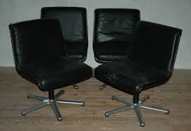 Out of these cookies, the cookies that are categorized as necessary are stored on your browser as they are essential for the working of basic functionalities of the website. 1 Von 4 Vintage Wilkhahn Konferenz Stuhl Schwarzes Leder Catheuer Raritaeten De