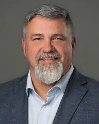 Kelly Tufts's Instagram, Twitter & Facebook