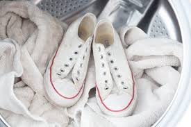 When It S Time To Freshen Up Your Favorite Pair Of Sneakers Leave The Elbow Grease Behin How To Wash Sneakers How To Clean White Converse White Converse Shoes
