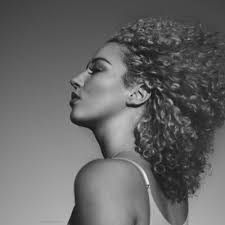 Lauren Beckner's Instagram, Twitter & Facebook