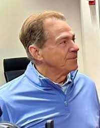 All I can say is “wow!” My good friend Steve Skipper has done it again. A  private unveiling of his Nick Saban painting was held today. Steve wrote  the following: It was