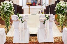 The church pew wedding decorations actually don't necessarily have to cost an arm and a leg or be huge to make quite a significant difference to your draw attention to the altar. Simple Church Altar Wedding Decorations Off 71 Buy