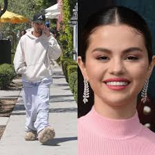 Selena better than me, I would've just texted Justin 🤷🏽‍♀️