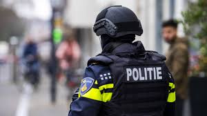 We will stand side by side with people from all over the world for our freedom! Klokkenluider Hekelt Lelijk Gedrag Politietop Korpschef Geschrokken Nos