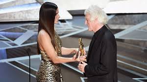 How fans reacted to lady gaga and bradley cooper's 'shallow' performance. Oscars 2019 All Awards Will Be Shown Live After Backlash Bbc News