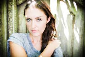 Amazon.com: Erin Kinsley: books, biography, latest update