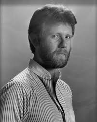 La corta pero prolífica vida de Michael McDowell, el autor olvidado de la  saga Blackwater (y guionista de Bitelchús)