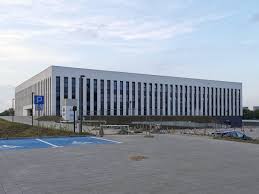 Państowa wyższa uczelnia o profilu technicznym w poznaniu. Wydzial Architektury Pp Niczym Zamek Na Gorze Z Wizyta W Krolestwie Nasypow