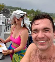 The Ocean Blv. Wall raised us. There’s nothing better than being home with  my family ☀️ @missyclayton swipe to #4