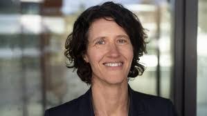 Andrea Schaller's Instagram, Twitter & Facebook