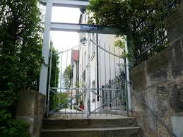 Mieten 2 3 zimmer wohnung erlangen. 3 Zimmer Wohnung Zum Verkauf Welsweg 8 91054 Erlangen Erlangen Nord Burgberg Mapio Net