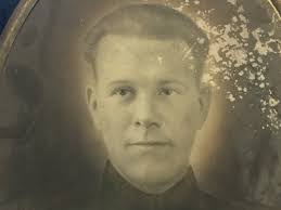 Martin Crouch's Instagram, Twitter & Facebook