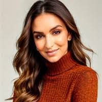 Sabrina Bearden's Instagram, Twitter & Facebook