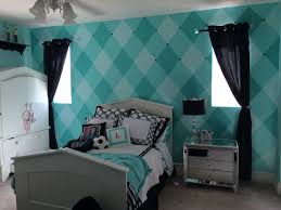 From living rooms to bedrooms, kitchens, powder rooms, and beyond, the 40 spaces ahead might inspire you to douse your home in a thousand leagues of blue. Harlequin Blue Black Fontana Painting Murals Kids Rooms Faux Finish Nursery