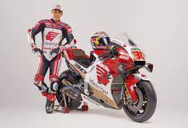The best gifs are on giphy. Lcr Honda Unveils 2021 Takaaki Nakagami Motogp Livery Racetrackmasters Com