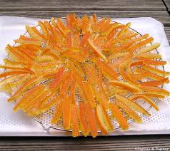 Recette De Zestes D Oranges Confits Orangettes Recette Orangettes Recettes Crues Orange Confit