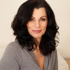 Lisa Yax's Instagram, Twitter & Facebook