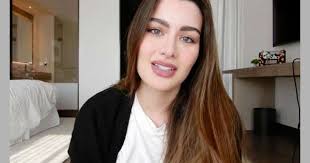 روان بن حسين باول ظهور لها بالفيديو بعد طلاقها من زوجها يوسف المقريف وتكشف تفاصيل جديده وصديق زوجها يرد عليها. Ø±ÙˆØ§Ù† Ø¨Ù†Øª Ø­Ø³ÙŠÙ† ØªØ¹Ù„Ù† Ø§Ù†ÙØµØ§Ù„Ù‡Ø§ Ø¹Ù† Ø²ÙˆØ¬Ù‡Ø§ ÙˆØªÙØ¬Ø± Ù…ÙØ§Ø¬Ø£Ø© Ù†Ù‚Ù„ Ù„ÙŠ Ù‡Ø°Ø§ Ø§Ù„Ù…Ø±Ø¶ ØµØ­ÙŠÙØ© Ø§Ù„ÙˆØ·Ù†