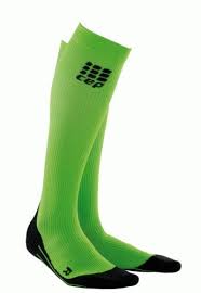 Cep Men S Running Socks Green Iv 15 5 17 5 Inch Cep Compression Socks Provide Medical Compress Mens Running Socks Running Socks Compression Leg Sleeves