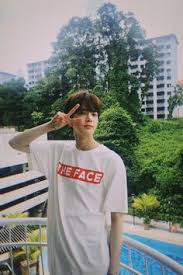 Untuk mencegah virus corona, ia membuat masker cantik yang diberi pita dari merek papan atas sebagai hiasan. 200 Ide Lainnya Di 2021 Pakaian Hoodie Gaun Kasual Cartoon Jokes