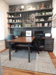 Das Buro T Formiger Schreibtisch Buro Schreibtisch Ideen Des Buro Schreibtisches Office Das Bur In 2020 Buro Schreibtisch Hausburo Schreibtische Schreibtischideen
