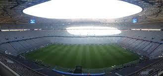 Im fußball arena münchen werden 3 gruppenspiele und ein. Uefa Champions League On Twitter The Pitch Is In Pristine Condition At The Fussball Arena Munchen Not Long Before The Stands Start Filling Up Ucl Http T Co Badlslr2mb