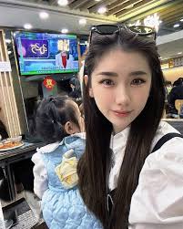 2025新年跟女鵝第一拍🤭💓 真的很愛香港🇭🇰🤣 帶小孩來都好友善🥹💓 #尖沙嘴