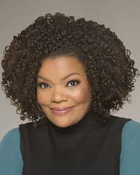 She appears in victorious in the episode helen back again as helen dubois, the same role she played in drake & josh. Yvette Nicole Brown The Odd Couple Cast Member