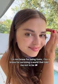 Kim Dahm's Instagram, Twitter & Facebook