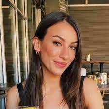 Kimberly Santangelo's Instagram, Twitter & Facebook