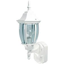 Hampton Bay Alexandria 180 White Motion Sensing Outdoor Decorative Wall Lantern Sconce Hbi 4192 Wh The Home Depot
