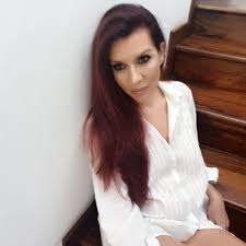 / ˌ k ɒ m ə ˈ n ɛ tʃ (i)/, us: Ana Coman Anacoman Twitter