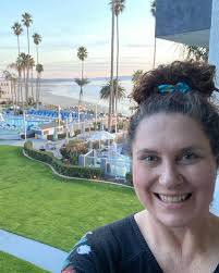 Natalie Leon, Realtor DRE# 01708052 Modern Broker