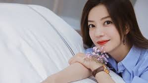 S$558K Of Vicki Zhao's Shares In 3 Companies Frozen Until 2024; Netizens  Say She Can Earn It Back In Days Anyway