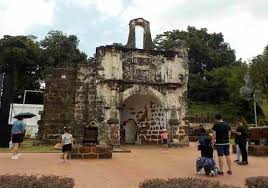 Kota a famosa bermaksud yang termasyhur dalam bahasa portugis. Kota A Famosa Or Famosa Is A Portuguese Fortress Review Of A Famosa Fort Melaka Malaysia Tripadvisor