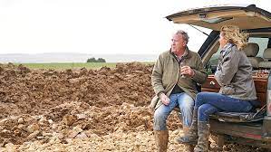 Jeremy clarkson embarks on his path towards muddy misery and potential ruin by running his own farm. Amazon De Clarkson S Farm Staffel 1 Ansehen Prime Video
