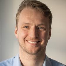 Na een maandenlange intensieve samenwerking met Spirited Union Distillery  Ruben Maduro Rogier Post kunnen we met trots de Loft House rum presenteren.  Deze gelimiteerde bruine rum is speciaal…