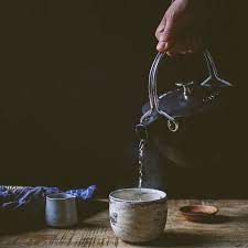 Staub Cast Iron Tea Kettle Petagadget