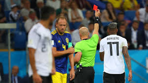 Jerome boateng futbol kariyeri başarılarla dolu olan futbolculardandır. Germany S Jerome Boateng Turns In 4 10 While 8 10 Toni Kroos Bails Him Out