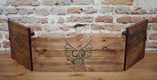 Paravent De Maitre Du Donjon En Bois Avec Etageres Jeux Rpg Jeux De Table Top Donjons Et Dragons Spectateur Dungeon Master Screen Dm Screen Dungeon Master